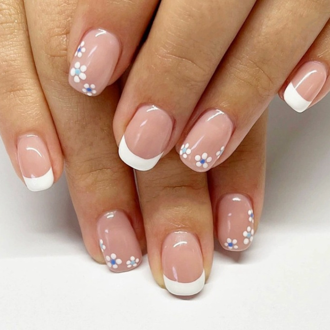 24 Pieces Wearable Nail