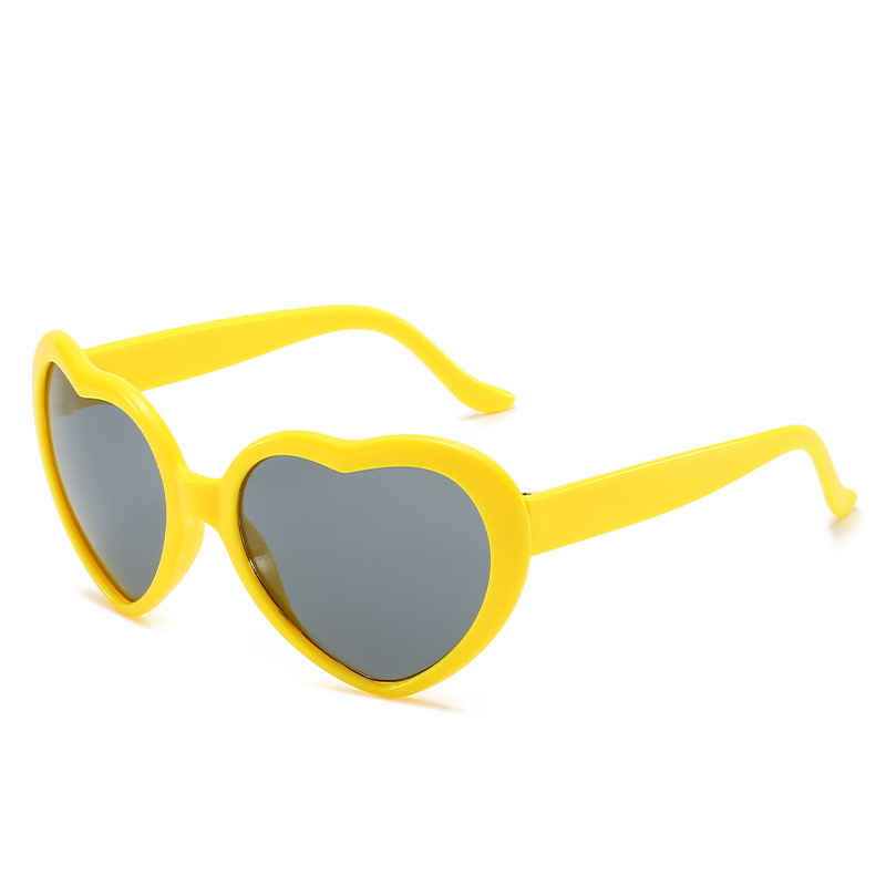 Women's Heart-shaped Trend Sunglasses - Image 8