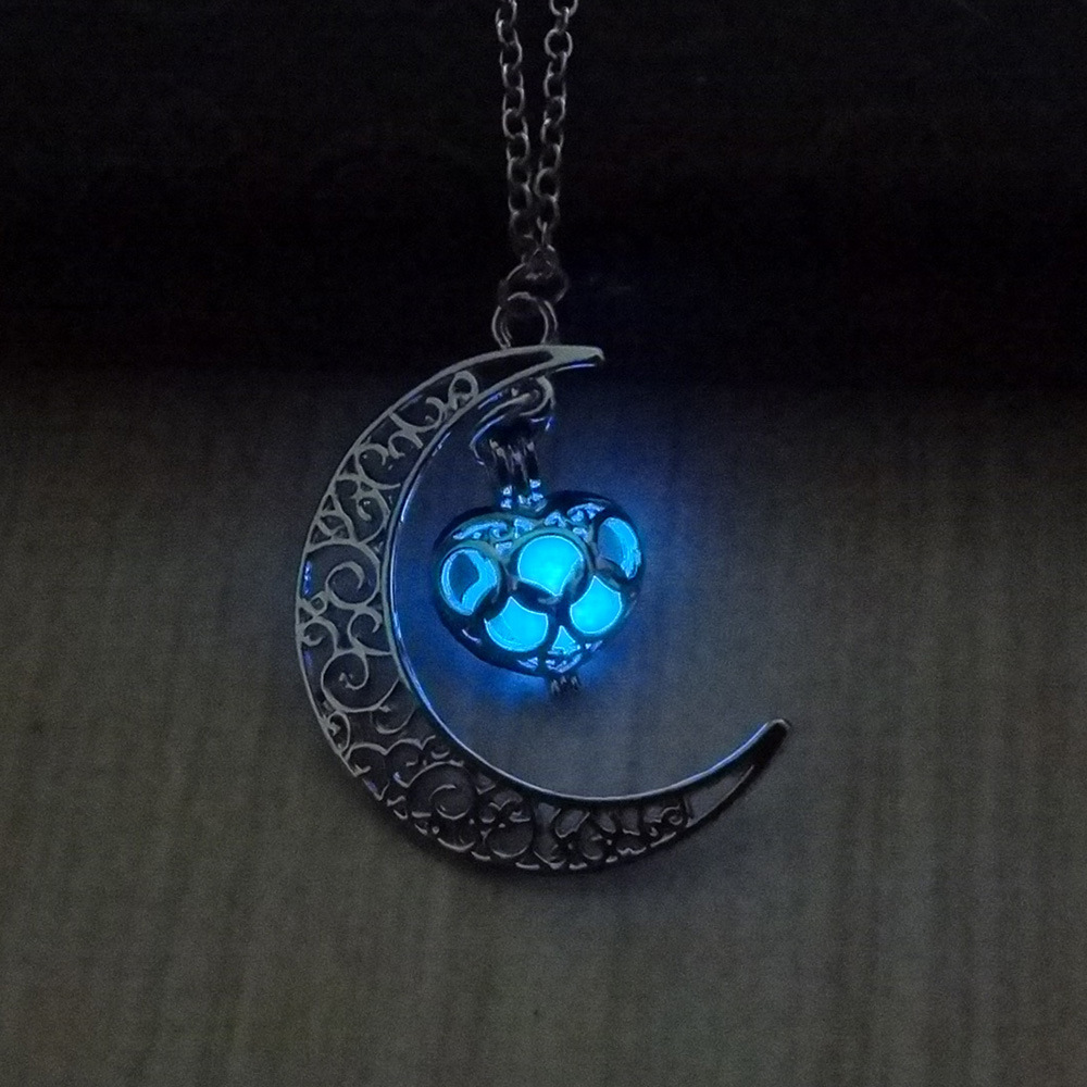 Silver Plated Glowing Pendant. - Image 7