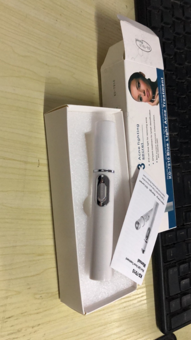 Blue Light Laser Therapy Pen For Acne & Wrinkle Removal - Image 7