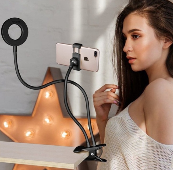 Adjustable LED Selfie Ring Light .