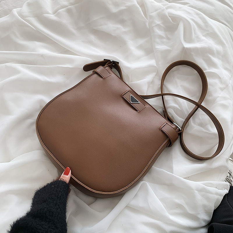 PU Simple Messenger bag - Image 5