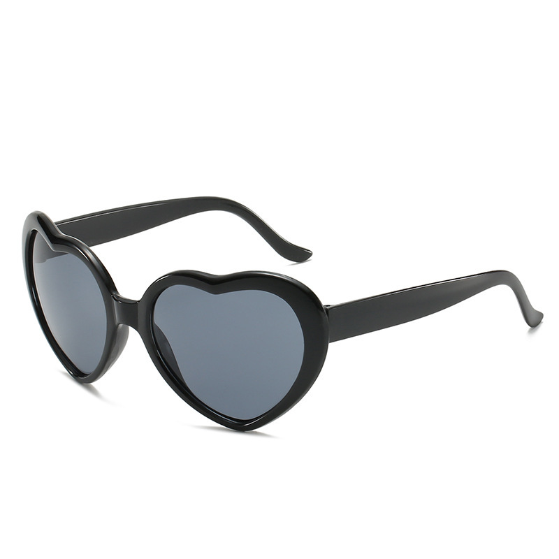 Women's Heart-shaped Trend Sunglasses - Image 6
