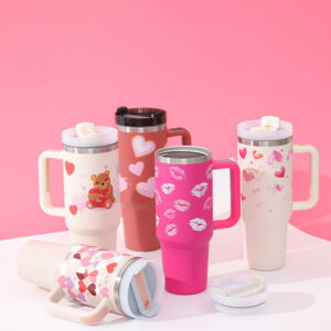40 Oz Tumbler With Straw Insulated Handle.