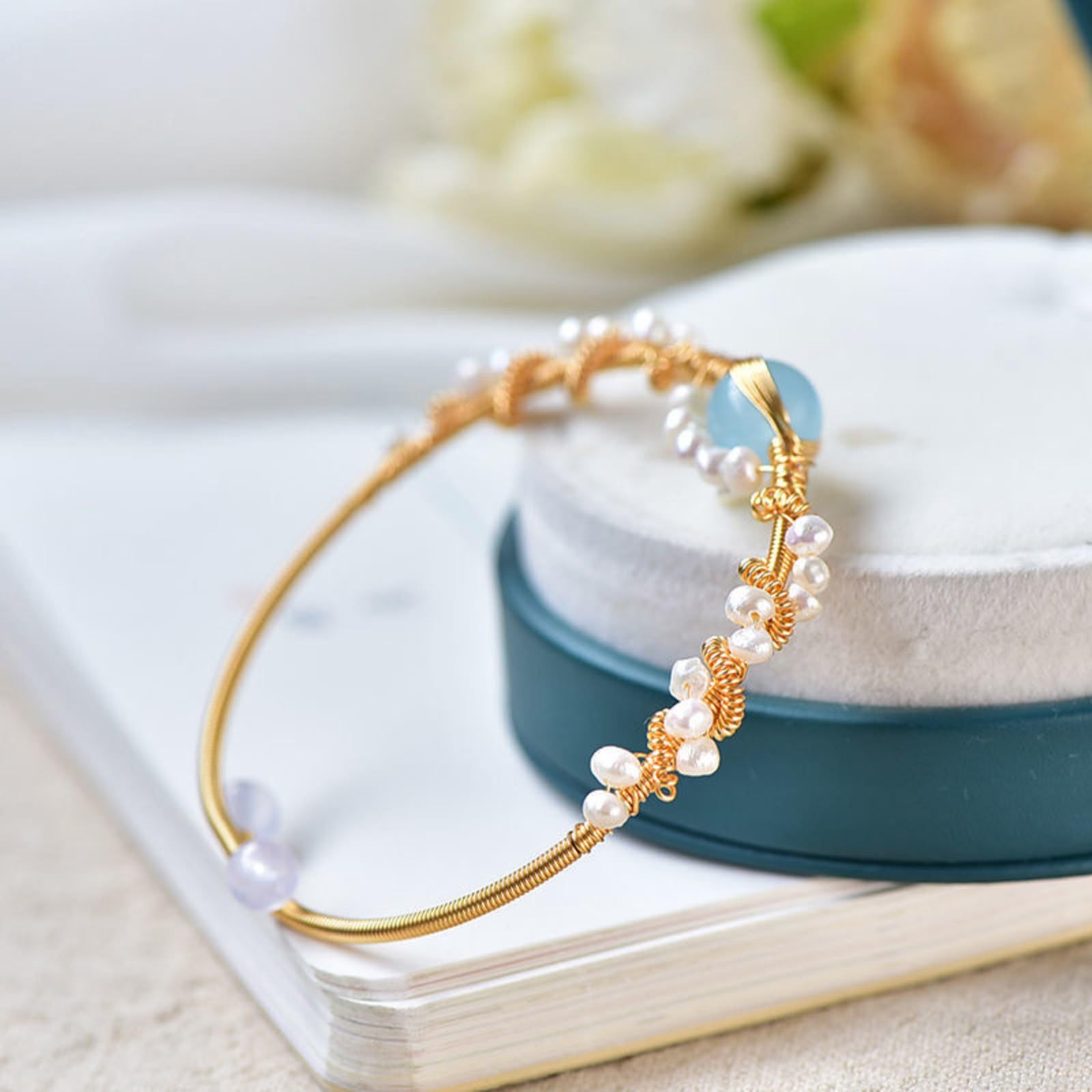 Vintage Style Pearl Bracelet For Women. - Image 6