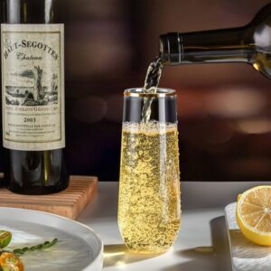 Electroplated Colored Egg-shaped Wine Cup .