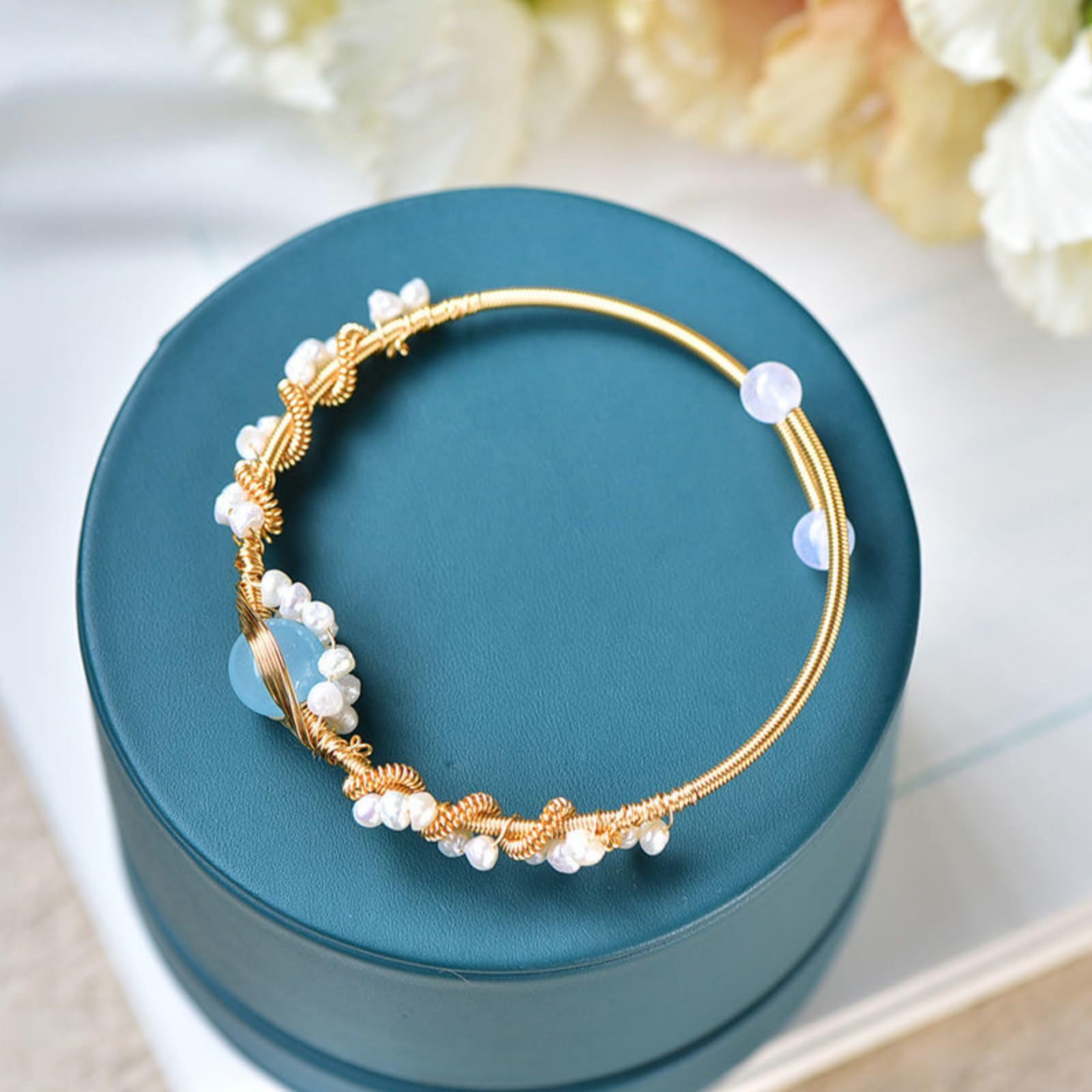 Vintage Style Pearl Bracelet For Women. - Image 7