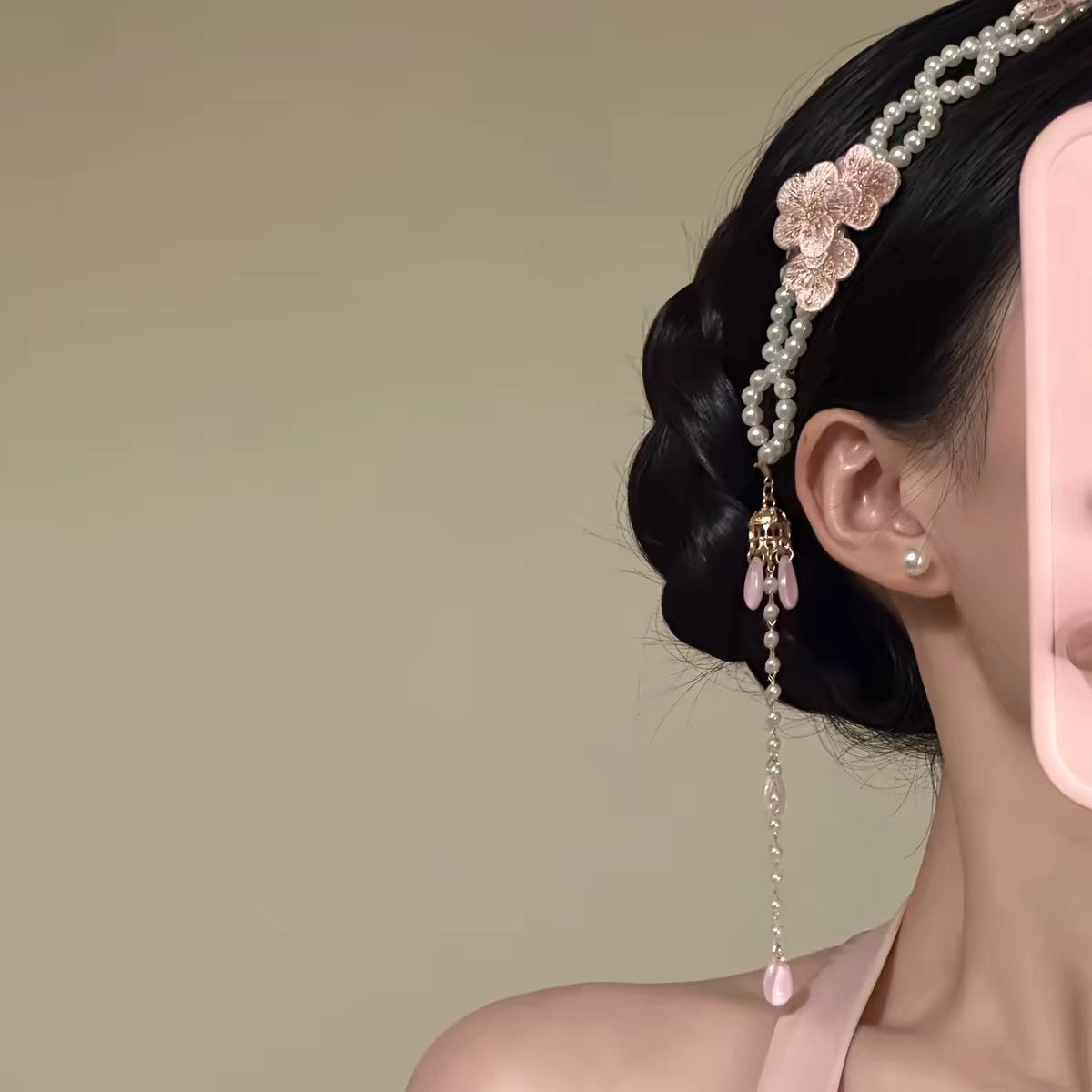 Womens' Floral Pearl Tassel Hair Chain - Image 3