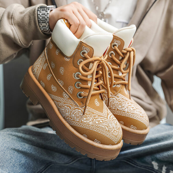 Cashew Flower Pattern Martin Boots